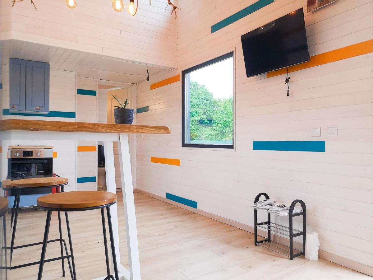 Tiny House - Baia De Fier Hotel Kültér fotó